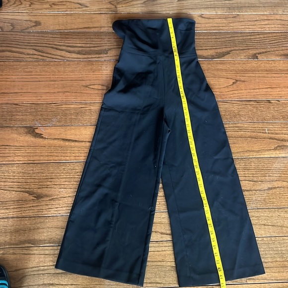 Likely Isla  Black Jumpsuit Size 4 - Picture 11 of 16